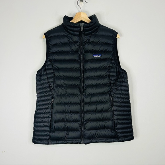 Patagonia Women's goose down Black Quilted Vest size Xlarge - Picture 3 of 8